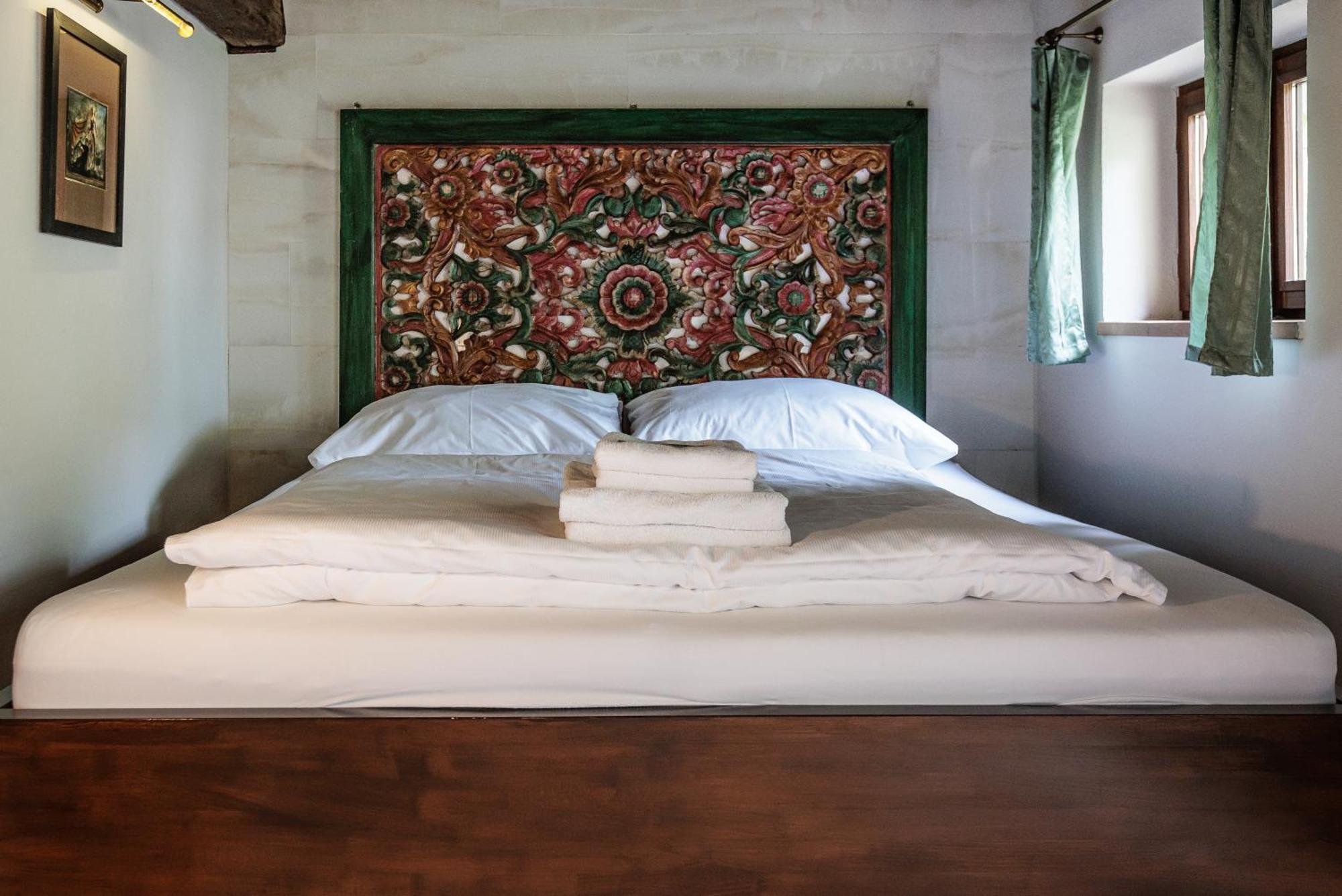 Barokni Spejchar Hotell Tlučná Exteriör bild