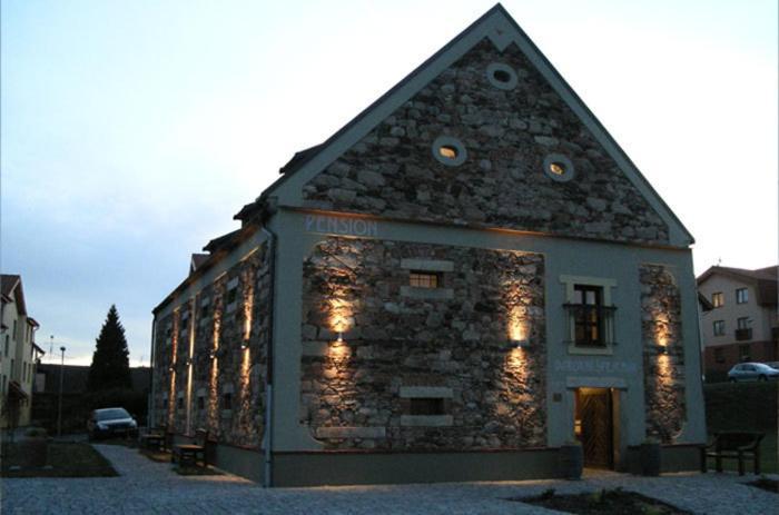 Barokni Spejchar Hotell Tlučná Exteriör bild